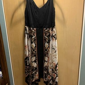 WHBM tapered dress 👗 Tricolor floral with black bodice - Size 12